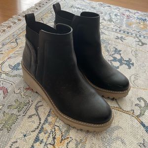 Black Bootie w Tan Sole